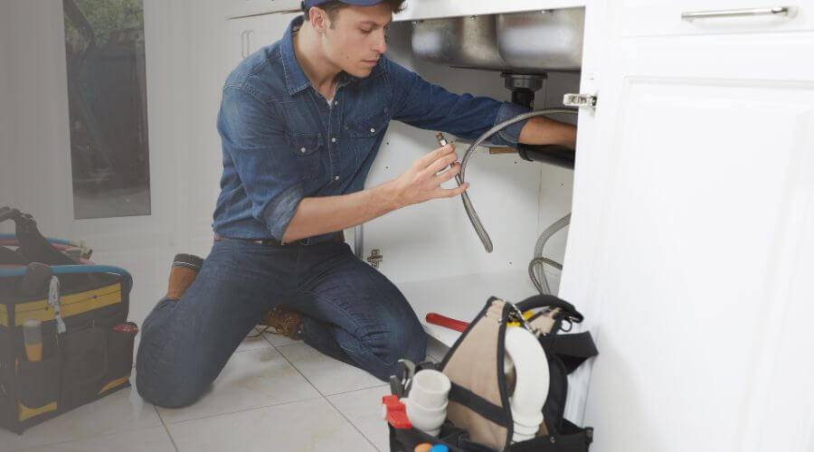 Professional water heater repair in Red Rock, TX
